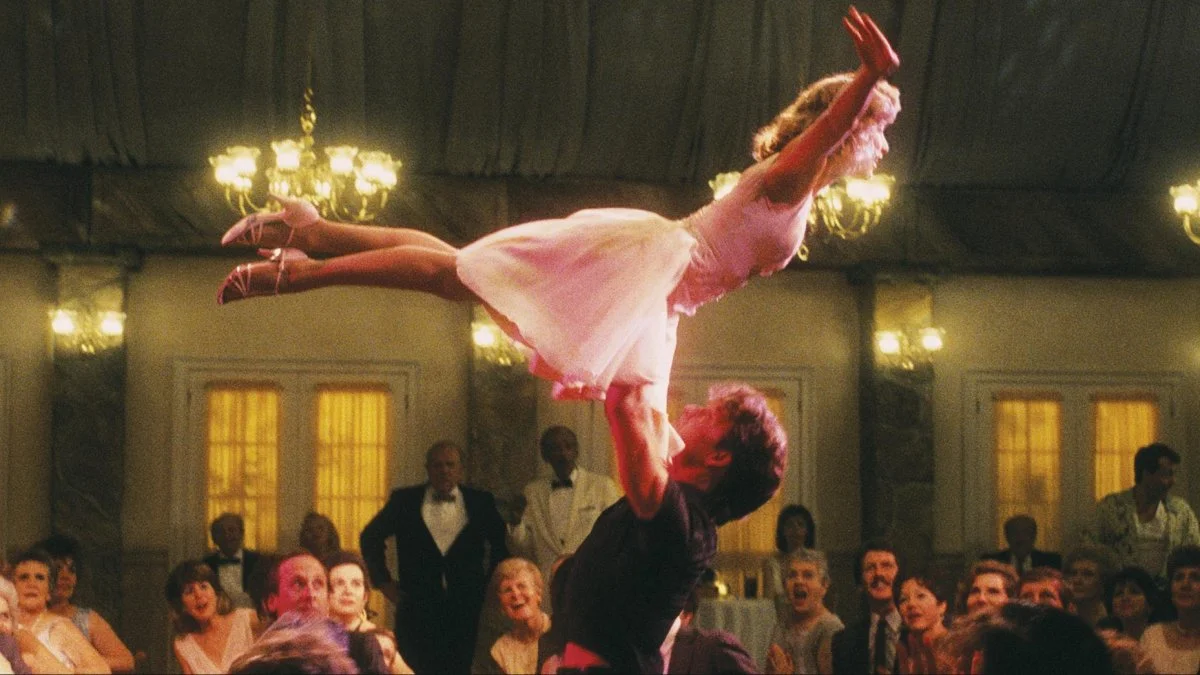 Jennifer Grey y Patrick Swayze en la secuencia final de Dirty Dancing.